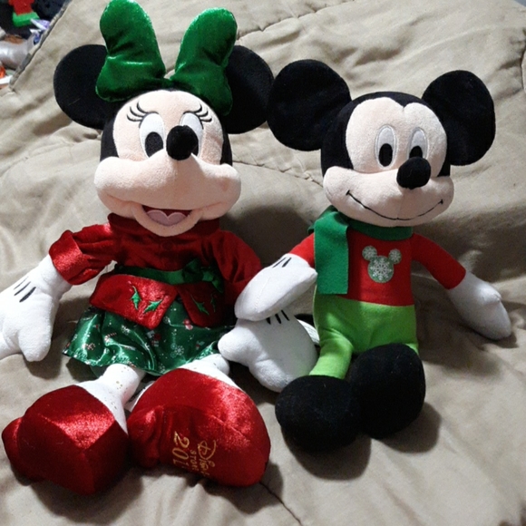 disney christmas plush